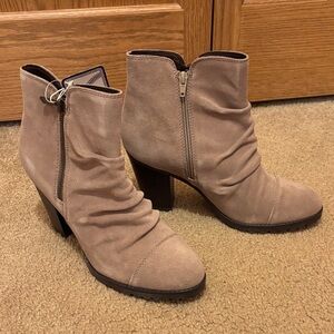 White Mountain Women’s Ankle Booties Size 10